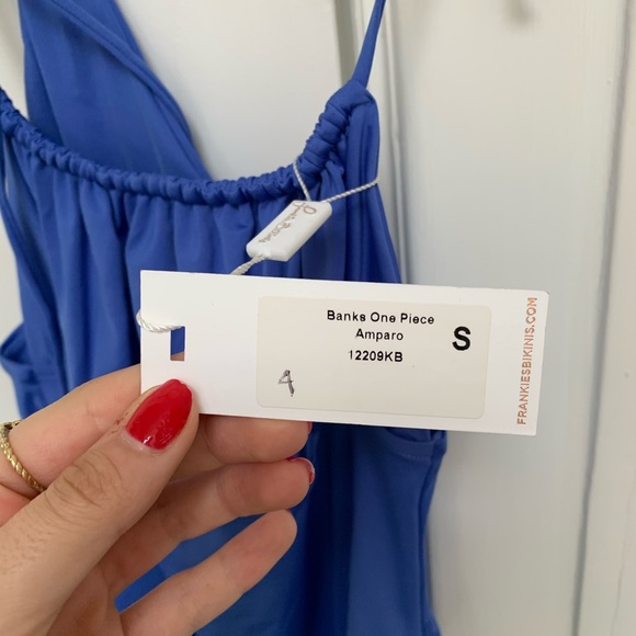 Frankie’s bikini - Picture 4 of 4